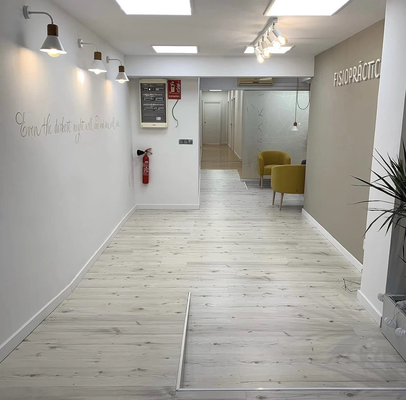 Entrada del centro Fisiopràctic Castelldefels