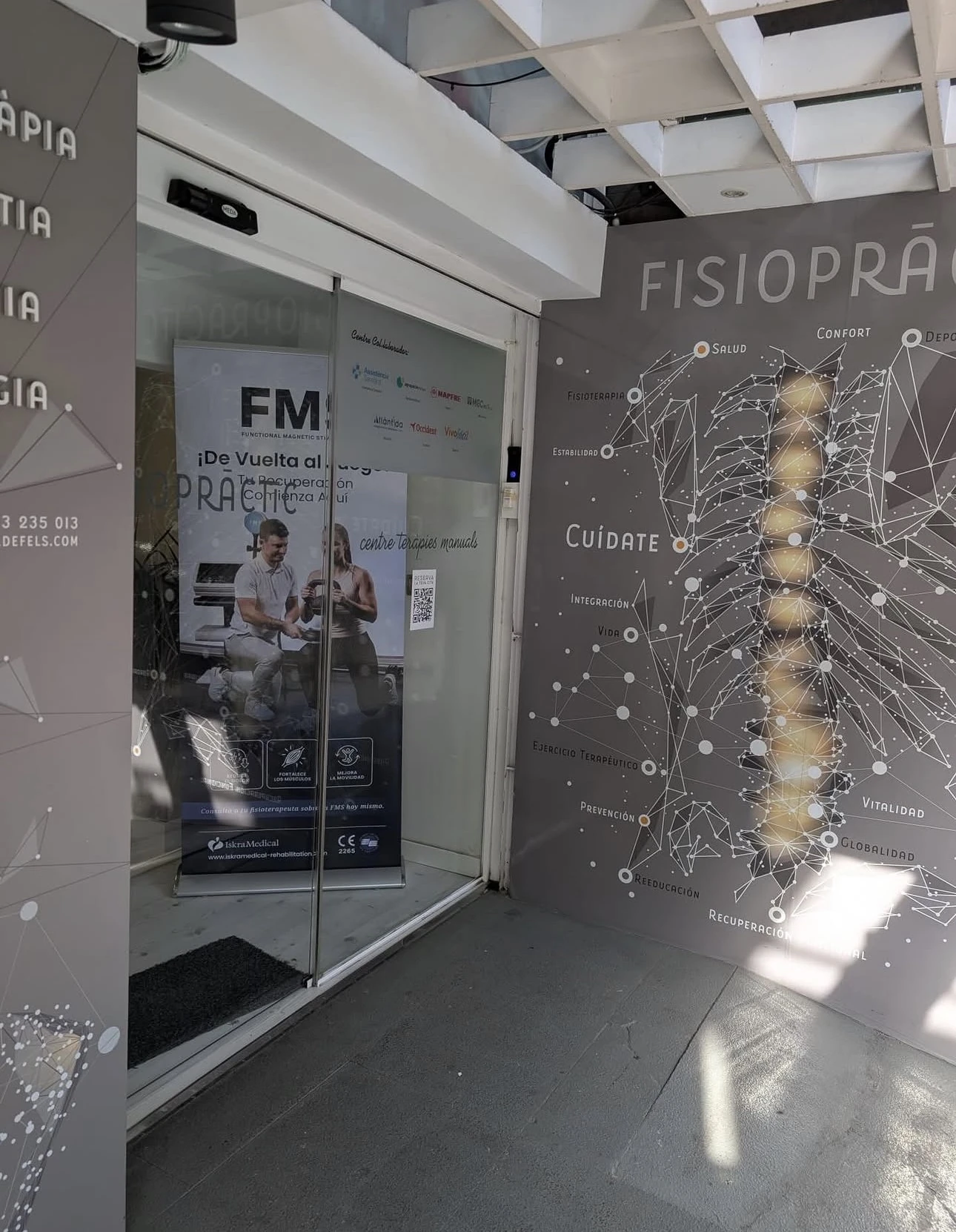 Interior del centro Fisiopràctic Port Ginesta